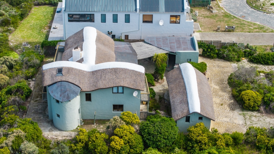 6 Bedroom Property for Sale in Suiderstrand Western Cape